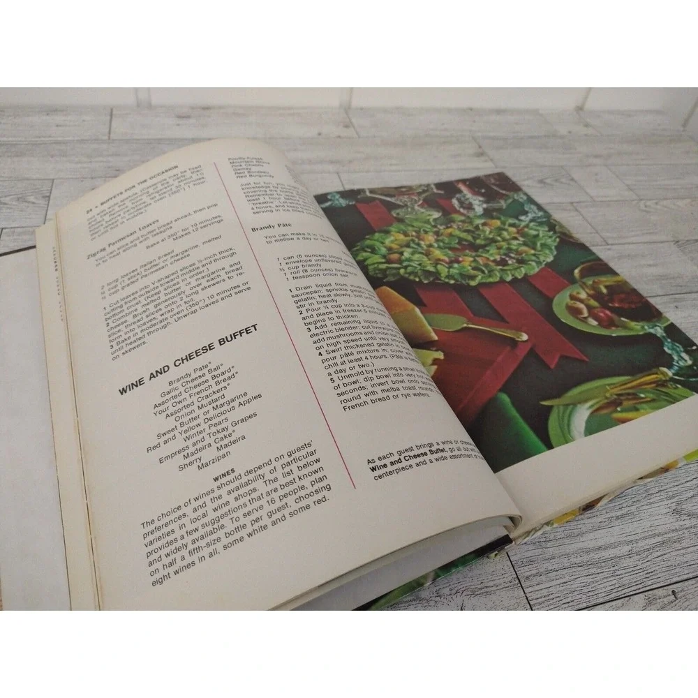 Family Circle Buffet Entertaining Cookbook 1978 Hardcover 96 Pgs Rockville House